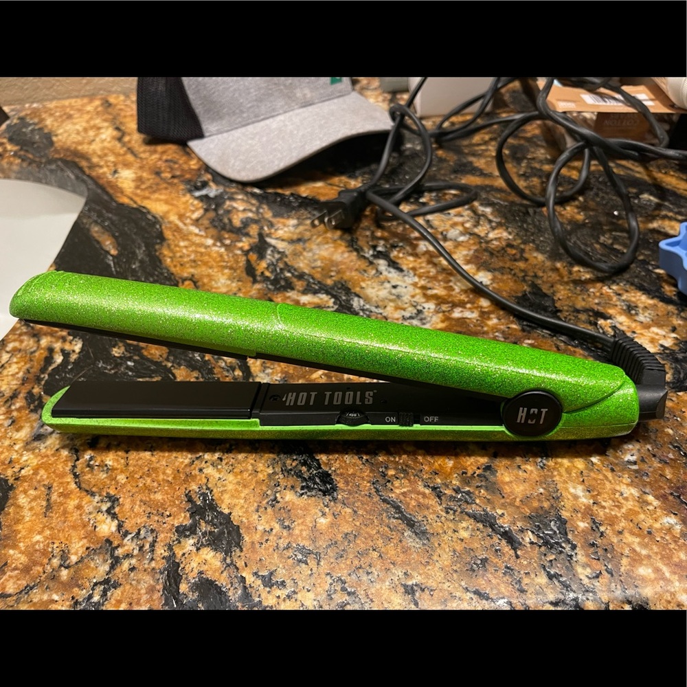 Discounted shipping Great Condition lightly used Hot Tools Flat Iron